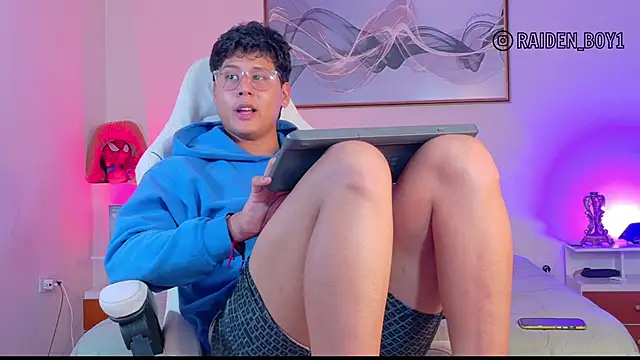 RaidenBoy11 online show from 01/09/26, 07:26