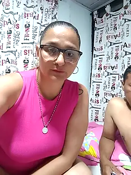 natalliecoopers online show from 04/19/26, 01:38