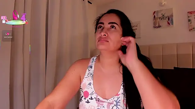 KiimDesire online show from 04/01/26, 03:18