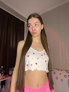 Snapshot of SkylineBliss chatting on 02/12/26, 09:10 SkylineBliss online show from 02/12/26, 09:10