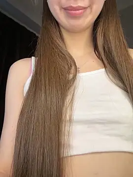 Snapshot of SkylineBliss chatting on 02/22/26, 06:02 SkylineBliss online show from 02/22/26, 06:02