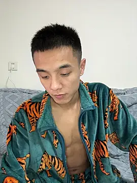 TOYOTA-01 online show from 01/14/26, 06:41