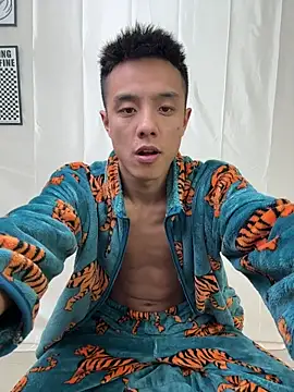 TOYOTA-01 online show from 03/05/26, 01:40