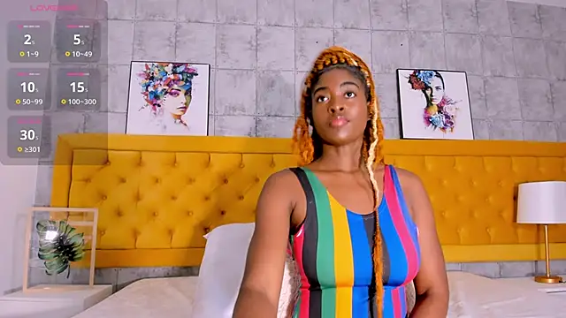 NiicoleHill online show from 01/10/26, 07:37