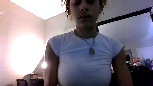 kittenkween8 online show from 01/08/26, 11:40