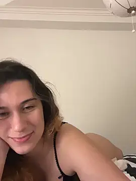 Snapshot of joanaguerreiru chatting on 05/07/26, 11:43 joanaguerreiru online show from 05/07/26, 11:43