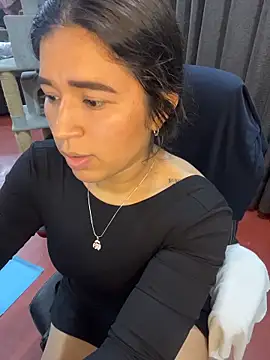 Minico25 online show from 04/17/26, 01:41