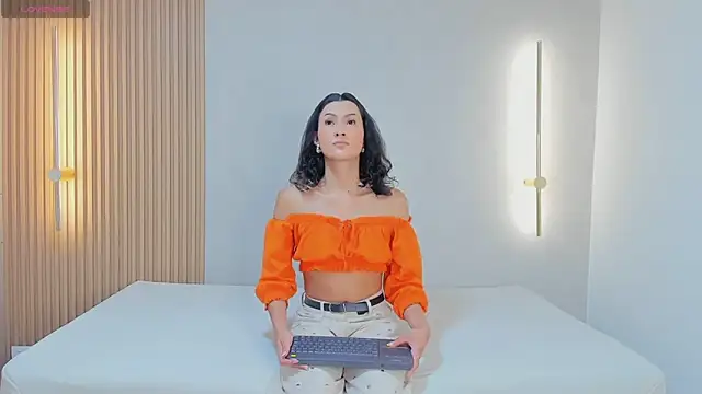 ciara brownn online show from 04/06/26, 10:49