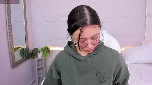 lanna 18  online show from 05/23/26, 11:36