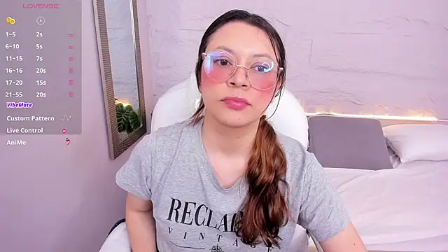 lanna 18  online show from 07/14/26, 12:00