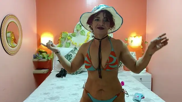 Dalila Najjar  online show from 02/05/26, 02:33