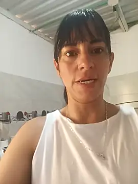 ilairahot online show from 02/04/26, 05:08