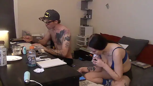 Snapshot of Bhaddbabbiexo@xh chatting on 02/13/26, 10:39 Bhaddbabbiexoxh online show from 02/13/26, 10:39