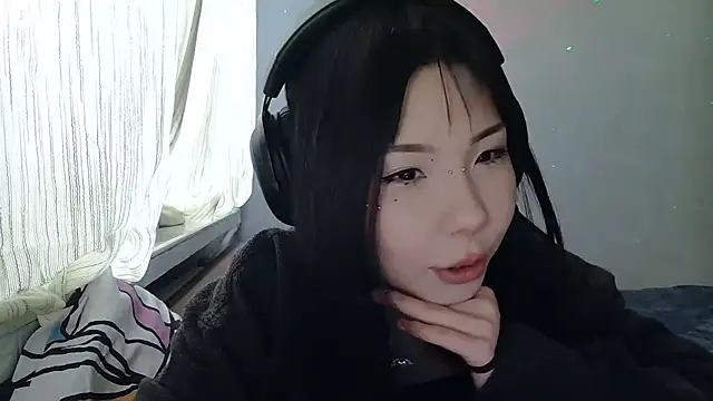 Snapshot of AprilOnilll chatting on 01/15/26, 08:19 AprilOnilll online show from 01/15/26, 08:19