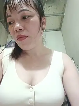 Snapshot of Sana-vn chatting on 06/16/26, 08:39 Sana-vn online show from 06/16/26, 08:39