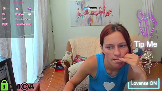 Lily Viola online show from 06/30/26, 07:42