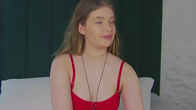 Mila Hart online show from 02/02/26, 07:45