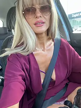 NaughtyNinky online show from 06/06/26, 06:40