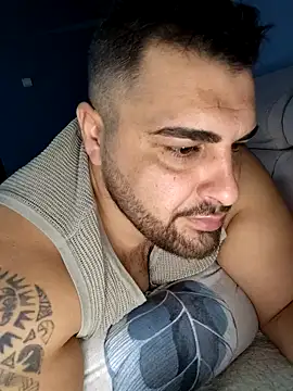 Snapshot of Attila98 chatting on 02/02/26, 06:01 Attila98 online show from 02/02/26, 06:01