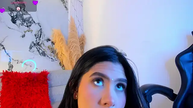 NatashaTaylor1 online show from 02/05/26, 08:24