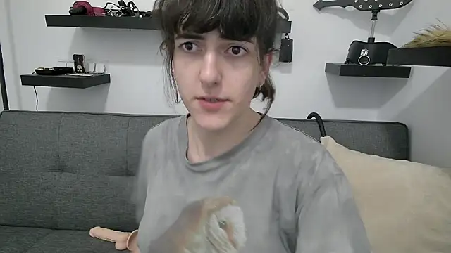 Sakura trans online show from 04/25/26, 07:44