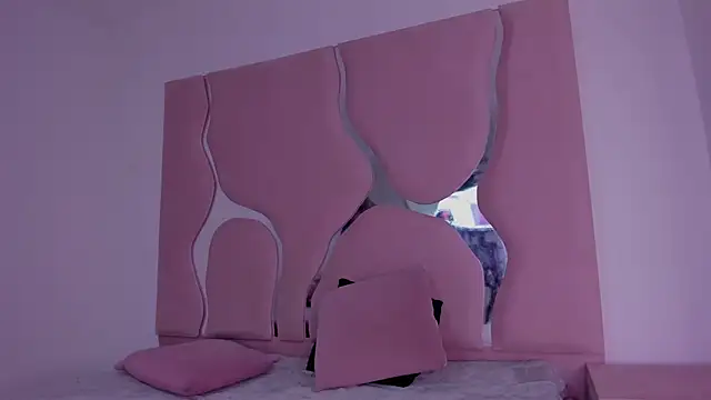 Snapshot of sharithasm chatting on 02/10/26, 08:35 sharithasm online show from 02/10/26, 08:35