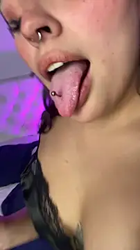 Snapshot of swaghoe_ chatting on 02/06/26, 06:51 swaghoe online show from 02/06/26, 06:51