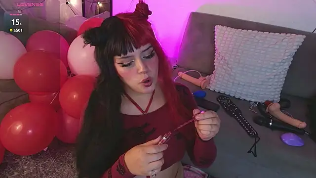 Snapshot of swaghoe_ chatting on 02/19/26, 06:31 swaghoe online show from 02/19/26, 06:31