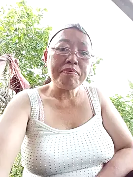Agnes-baby online show from 05/14/26, 10:44