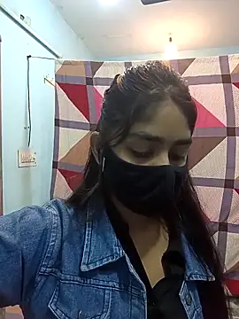 HotxMuskan online show from 02/13/26, 10:00