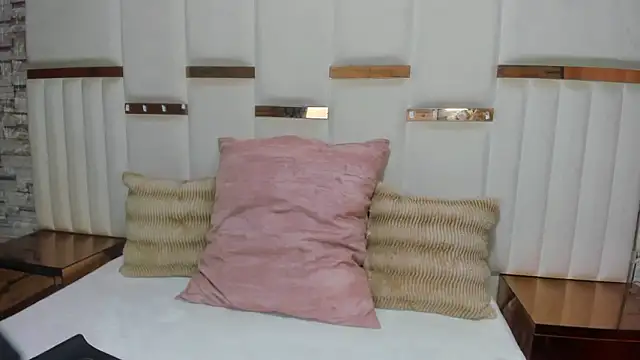 Snapshot of Brianna_HH chatting on 01/07/26, 01:24 Brianna HH online show from 01/07/26, 01:24