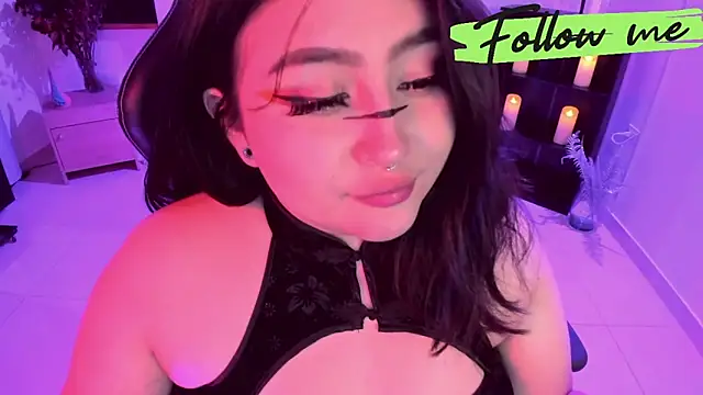 Snapshot of Sweet_lenna chatting on 04/24/26, 10:56 Sweet lenna online show from 04/24/26, 10:56
