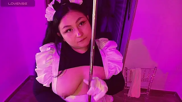 Snapshot of Sweet_lenna chatting on 06/20/26, 10:45 Sweet lenna online show from 06/20/26, 10:45