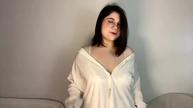 Snapshot of LunaBlakes chatting on 03/03/26, 07:47 LunaBlakes online show from 03/03/26, 07:47