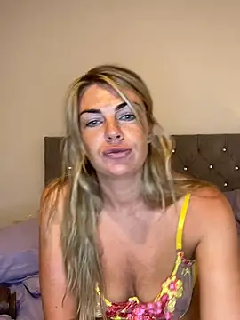 Snapshot of Scarlett_the_girlnextdoor chatting on 06/30/26, 11:39 Scarlett the girlnextdoor online show from 06/30/26, 11:39