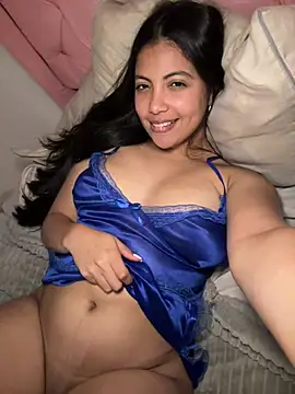 Snapshot of Nina_Belle chatting on 06/29/26, 03:24 Nina Belle online show from 06/29/26, 03:24