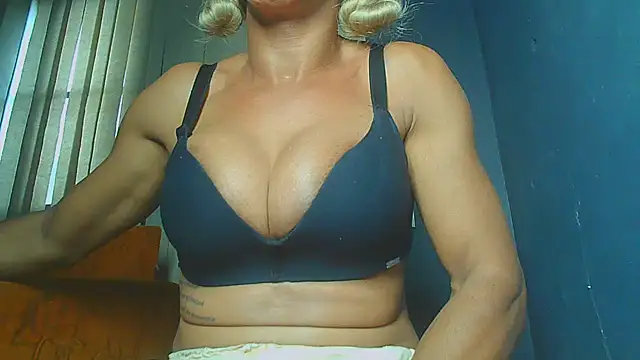 paolla23cm brasil online show from 07/25/26, 04:15