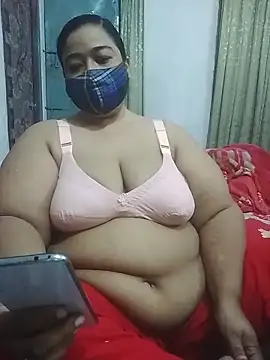 momo loves online show from 04/12/26, 06:13