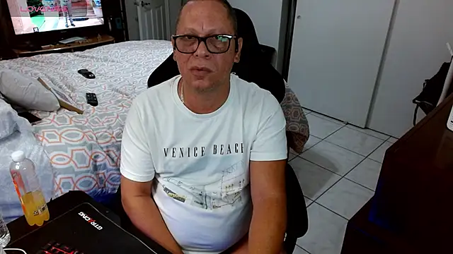 Daddy 1970 online show from 04/15/26, 08:20