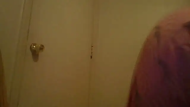 Snapshot of KellyKardashian chatting on 02/21/26, 12:22 KellyKardashian online show from 02/21/26, 12:22