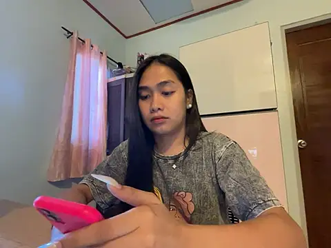 Mira Janee online show from 02/17/26, 09:06