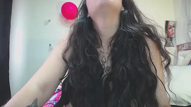 abril onnel online show from 02/22/25, 07:03