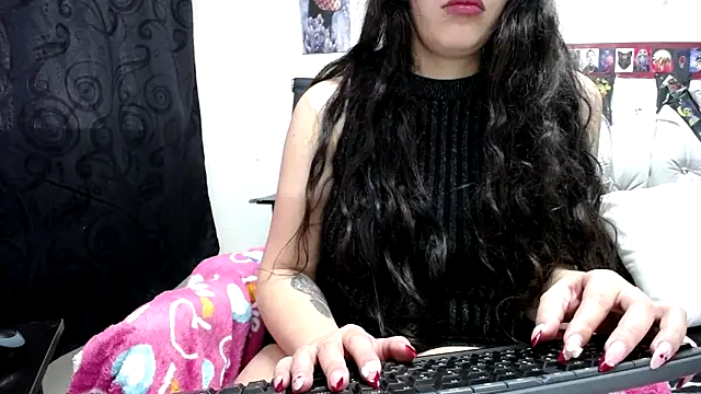 abril onnel online show from 03/04/25, 06:18