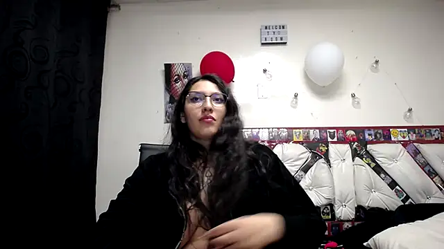 abril onnel online show from 03/05/25, 12:38