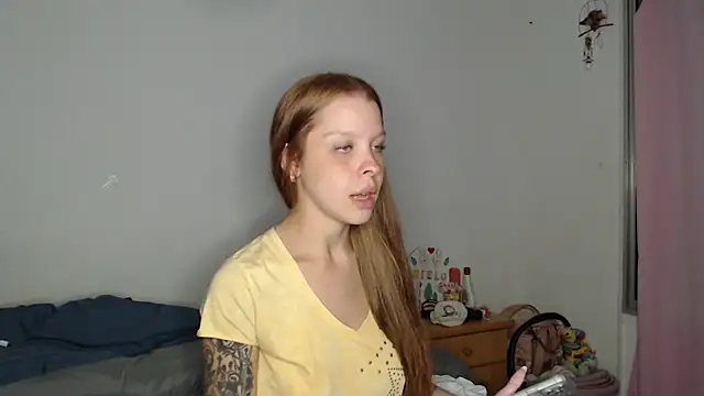 Snapshot of Piaaa3 chatting on 04/06/26, 04:32 Piaaa3 online show from 04/06/26, 04:32