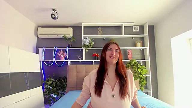 StephieRousee online show from 02/27/26, 06:24