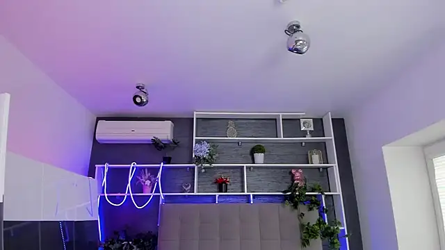 StephieRousee online show from 03/20/26, 06:29