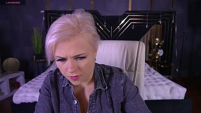 CrystalVibe online show from 03/17/26, 06:28