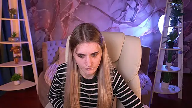 DiamondNina online show from 03/22/26, 08:12