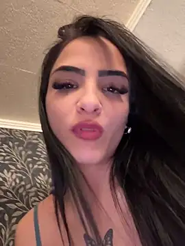 Evelin199 online show from 04/15/26, 07:58